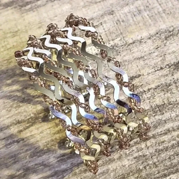 Vintage 90s Y2K Silver Pink Beaded Wire Wrap Detail Cuff Bracelet - Picture 7 of 12